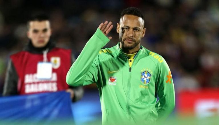 نيمار دا سيلفا بقميص منتخب البرازيل