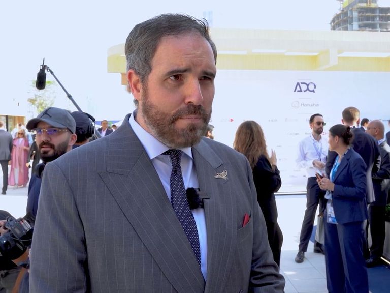 شعار أسبوع أبوظبي المالي