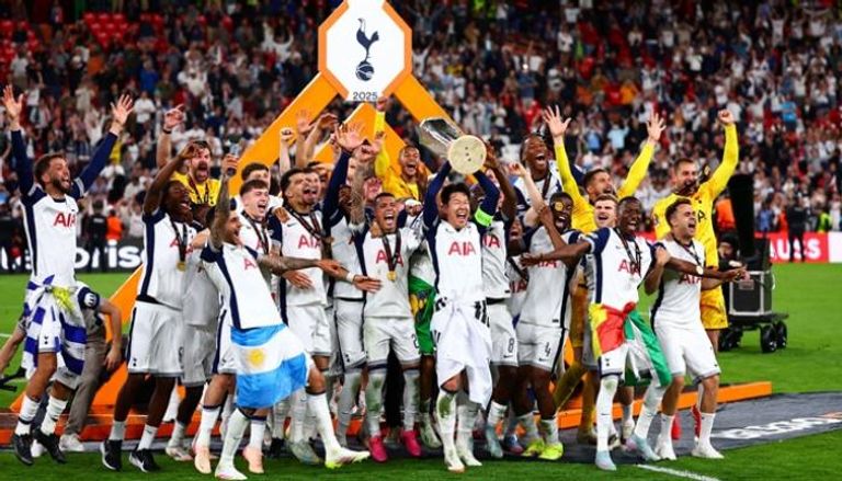 توتنهام بطل الدوري الأوروبي