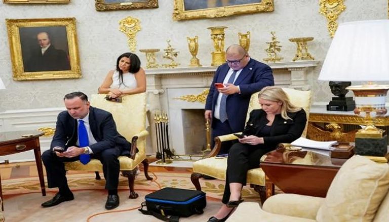 عدد من مستشاري ترامب