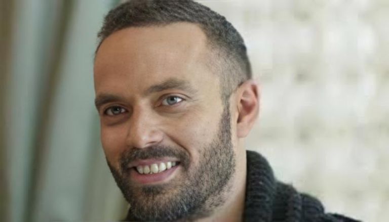 الفنان عمر حسن يوسف