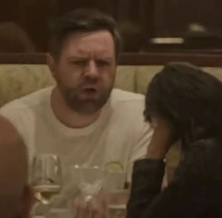 جيه دي فانس وزوجته