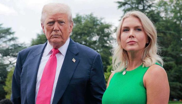 ترامب ومتحدثة البيت الأبيض