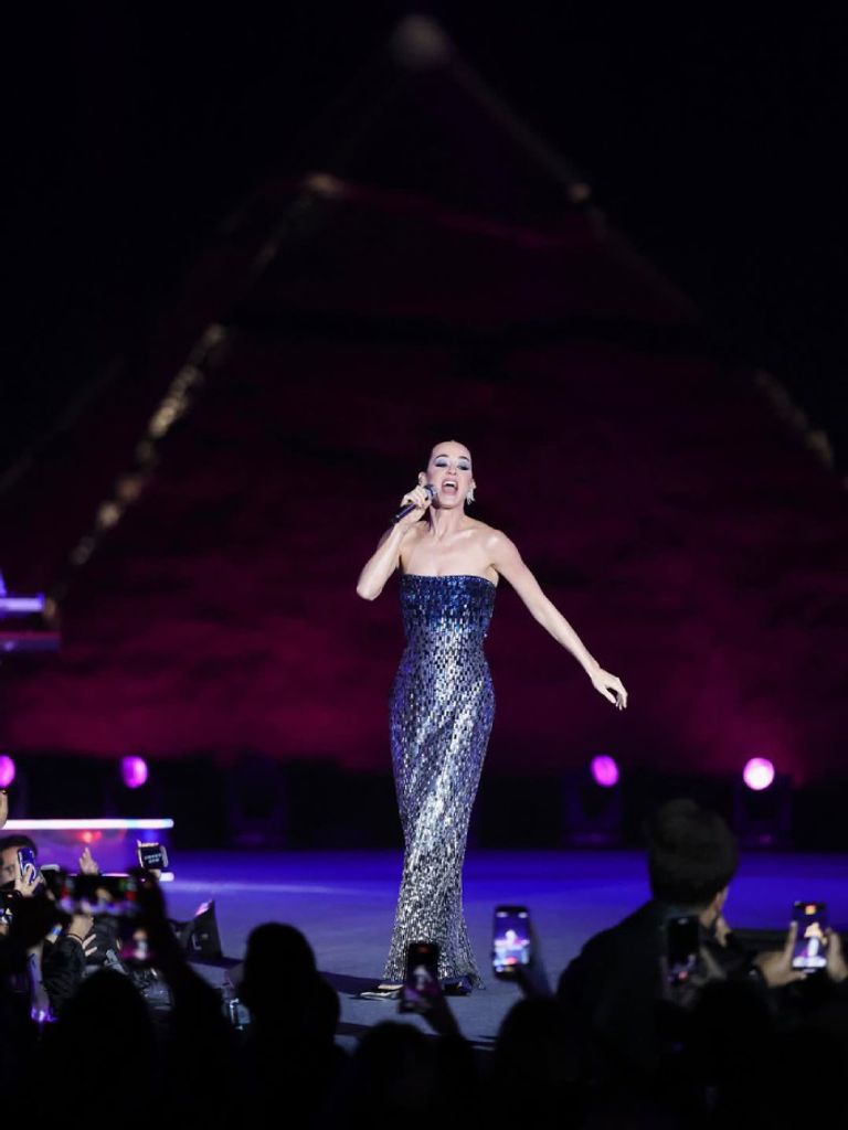 حفل كاتي بيري في الأهرامات بمصر حفل كاتي بيري في الأهرامات بمصر