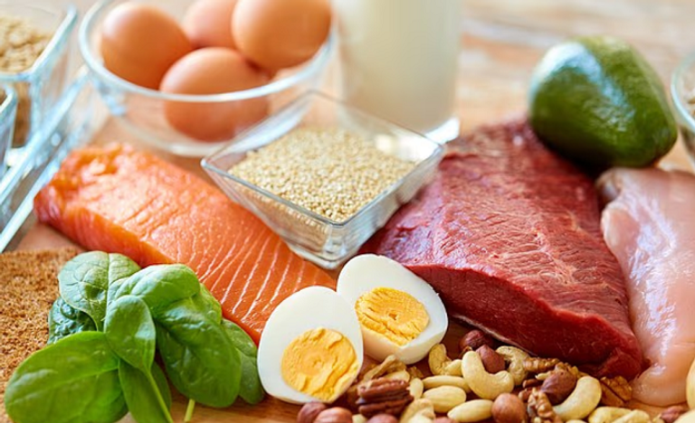 أزمة صامتة تهدد عظامك في منتصف العمر.