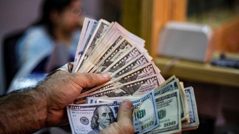 الليرة السورية مقابل الدولار الأمريكي 