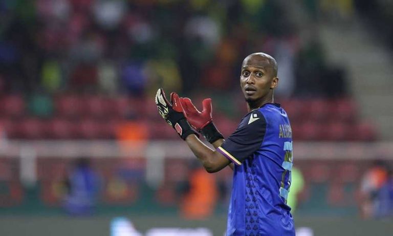 هاري كين في دور حارس المرمى