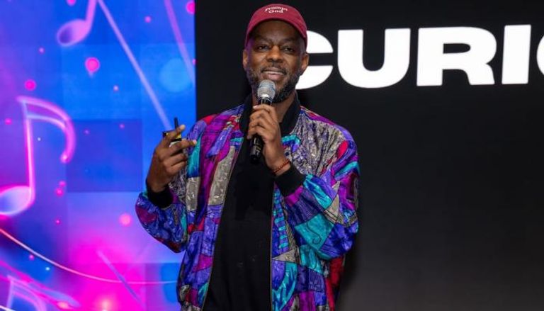 منتج الأغاني العالمي جوليان بونيتا في قمة بريدج