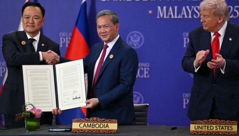 ترامب مع رئيسي وزراء كمبوديا وتايلاند- أرشيفية