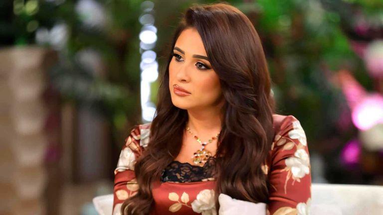 ياسمين عبدالعزيز ومنى الشاذلي 