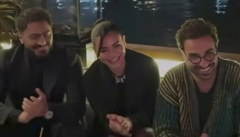 تامر حسني رفقة أحمد فهمي وأسماء جلال