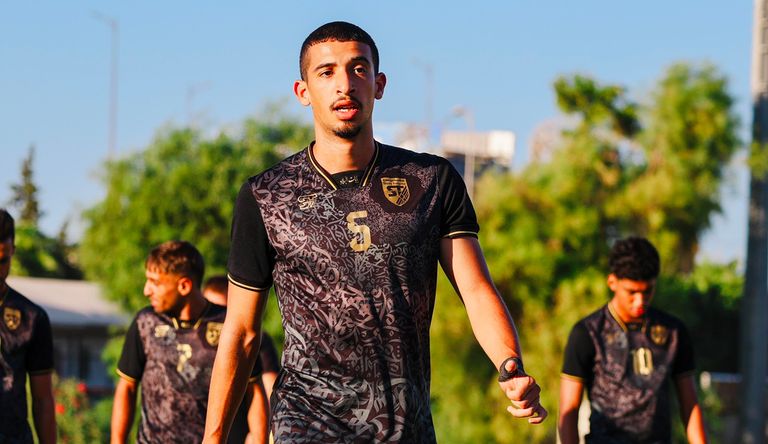 آدم عروس المدافع التونسي آدم عروس