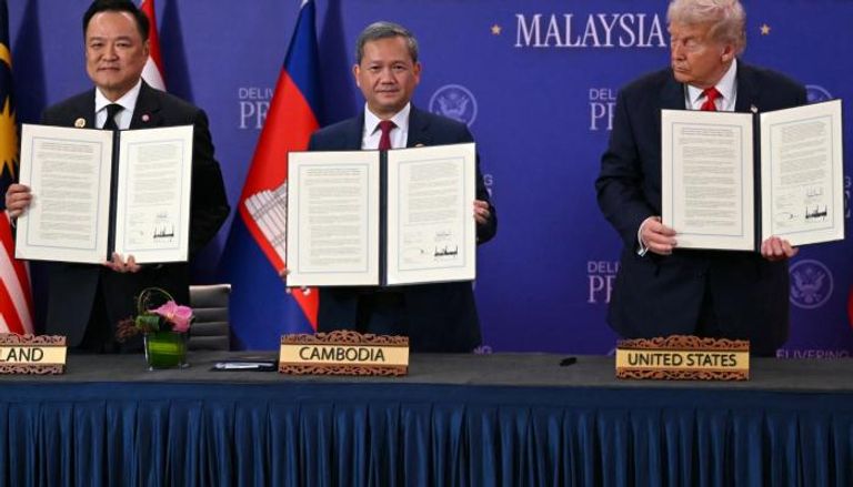 ترامب مع رئيسي وزراء كمبوديا وتايلاند- أرشيفية