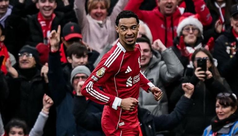 هوغو إيكيتيكي مهاجم ليفربول