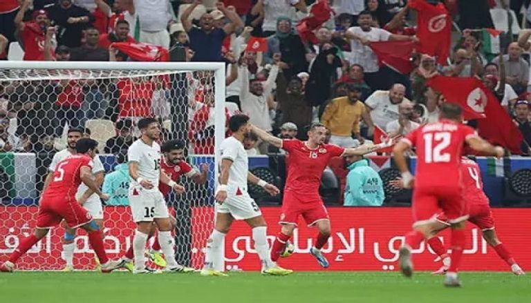 منتخب تونس السباح التونسي أحمد الجوادي