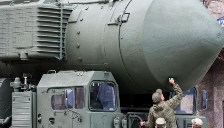 الأسلحة النووية معضلة في سلام أوكرانيا  