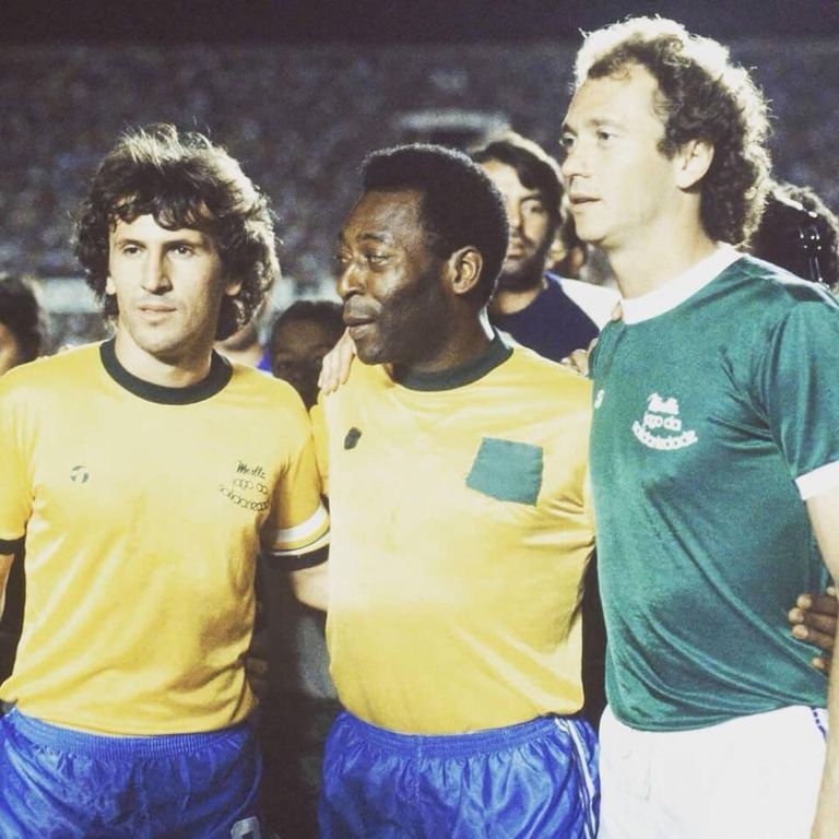 بيليه وزيكو ليونيل ميسي بقميص برشلونة