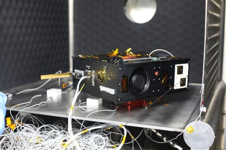 القمر "SPNEx" تم تصميمه وتطوير جميع أنظمته بواسطة الكوادر المصرية