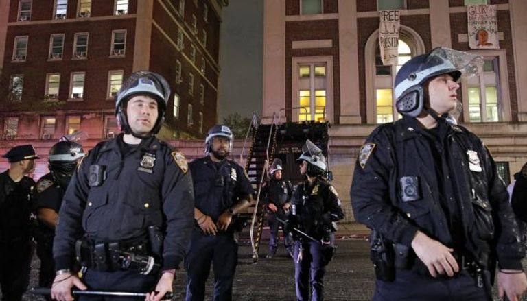 عناصر من الشرطة الأمريكية 