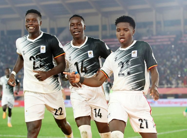 أوغندا المدرب البلجيكي توم سينتفيت