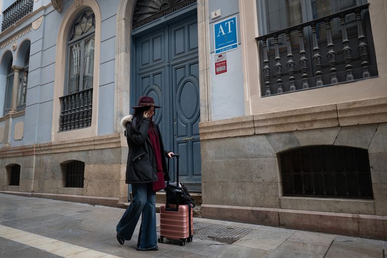 غرامة قياسية على Airbnb بسبب المساكن غير المرخصة - أ ف ب غرامة قياسية على Airbnb بسبب المساكن غير المرخصة - أ ف ب