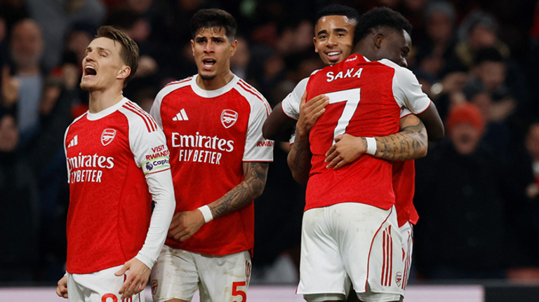 بن وايت وميكيل أرتيتا