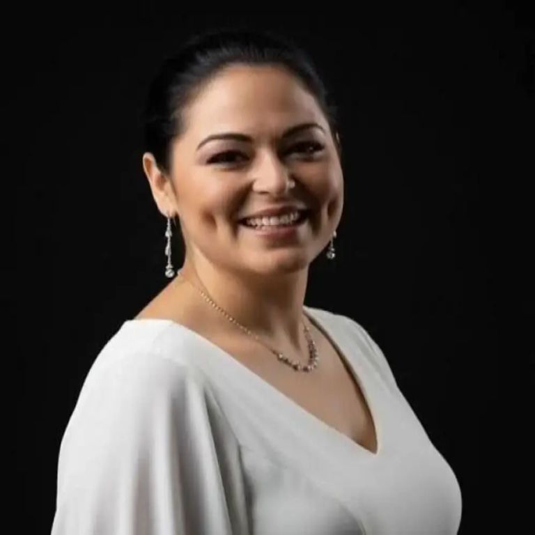 تفاصيل وفاة نيفين مندور بطلة اللي بالي بالك