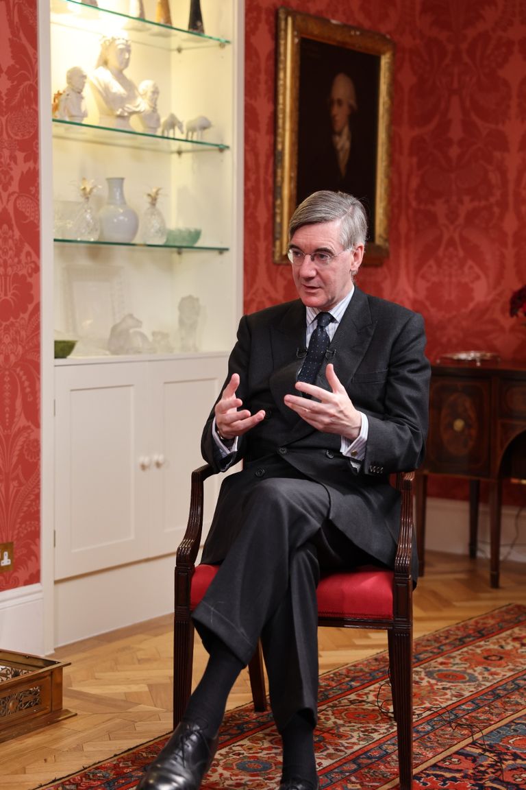 جاكوب ريس موغ خلال المقابلة