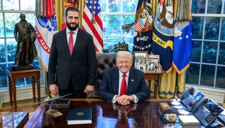 ترامب والشرع في لقاء سابق الدكتور لوكاس سانشيل