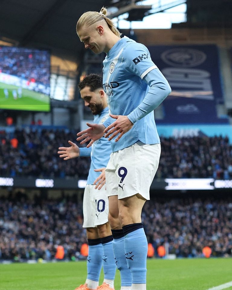 إيرلينغ هالاند نجم مانشستر سيتي