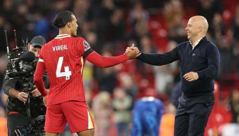 سلوت وفان دايك في ليفربول