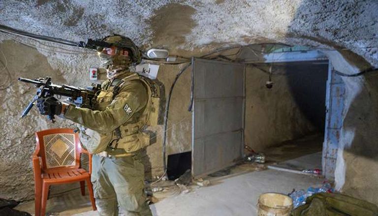 فتحة أحد مخابئ حزب الله