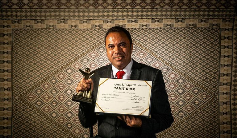 الفيلم المصري «القِصص» يحصد التانيت الذهبي