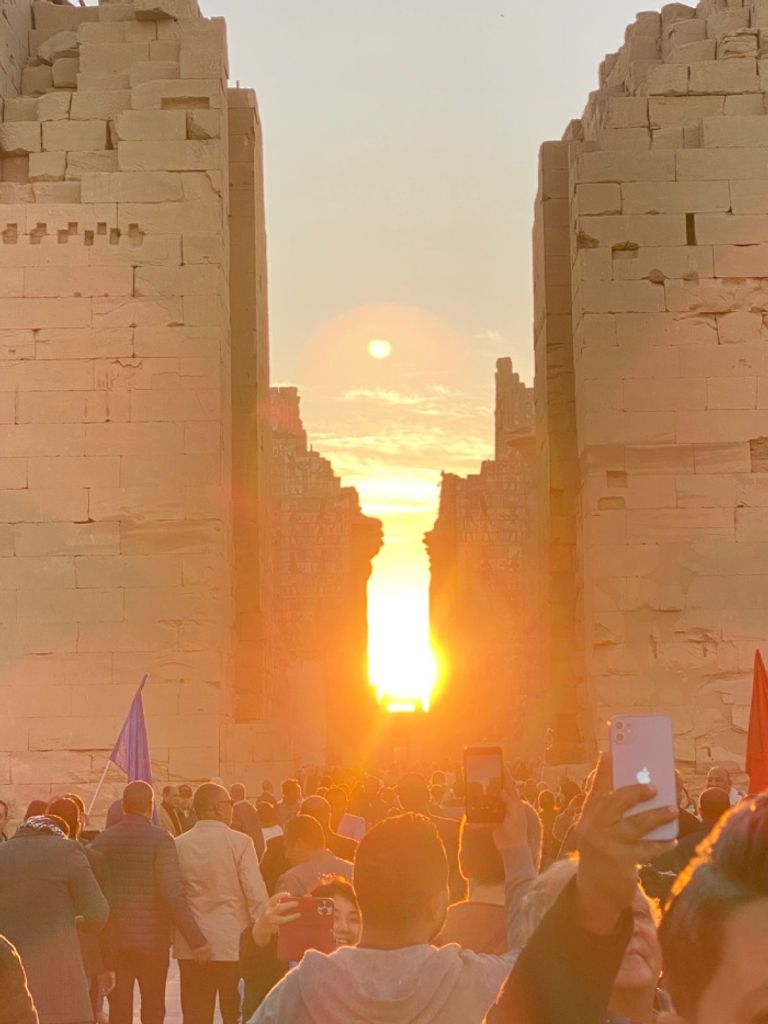 تعامد الشمس على معابد الأقصر في مصر 2025