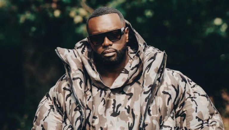 النجم الكونغولي "جيمس"