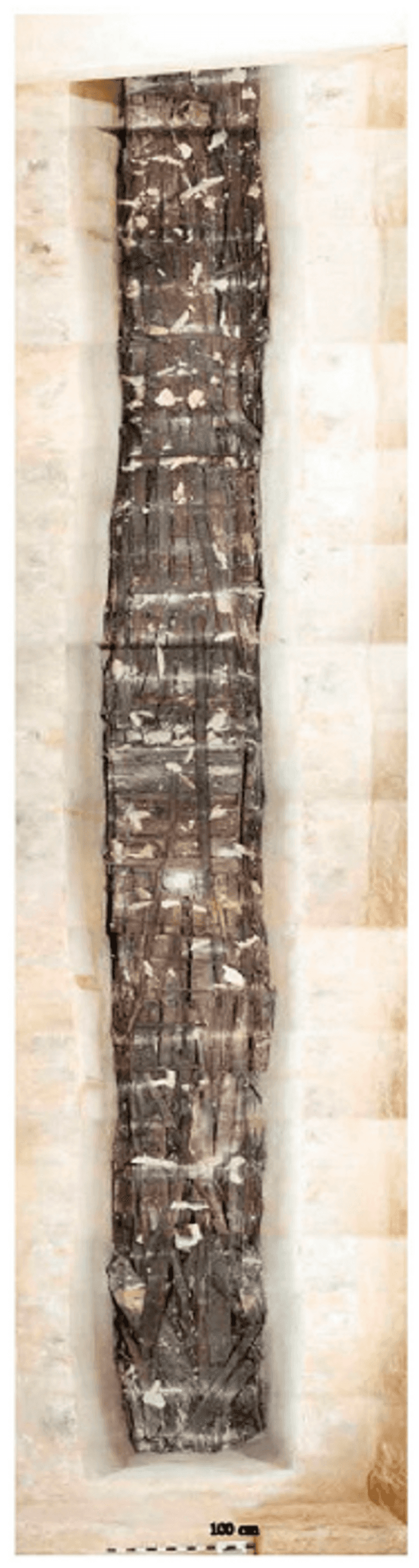 أول قارب شمسي لخوفو تم تجميعه وعرضه في مصر