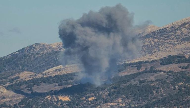 آثار غارة إسرائيلية سابقة على لبنان - أ.ف.ب