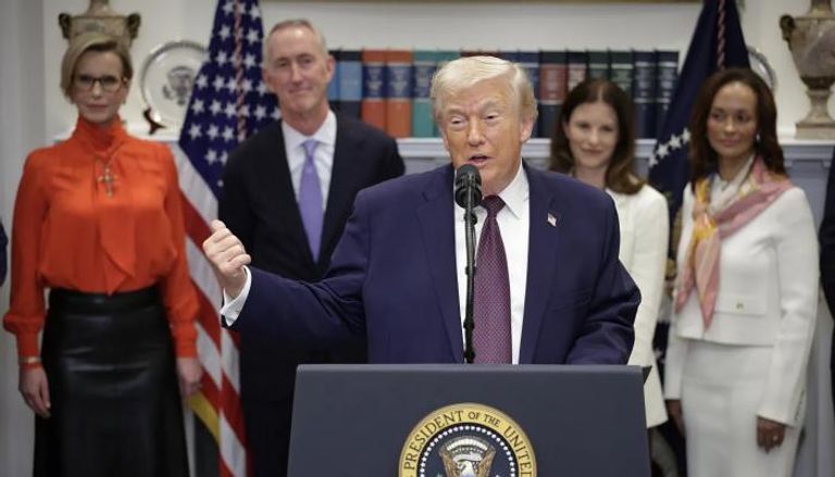 دونالد ترامب برفقة المسئولين عن شركات الأدوية الكبرى