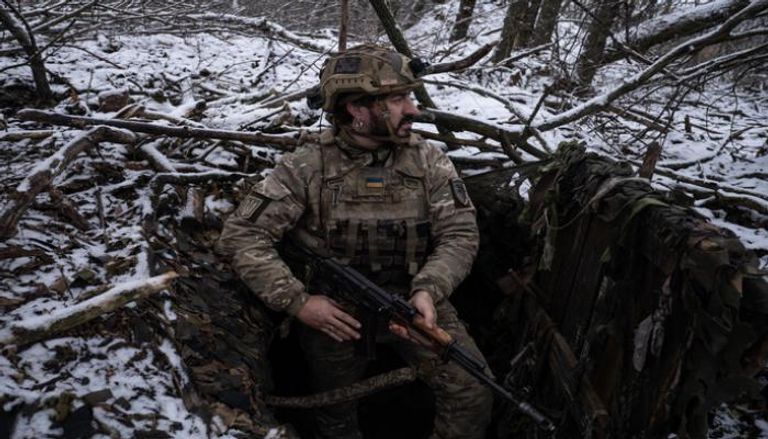 جندي أوكراني على خط المواجهة في دونيتسك