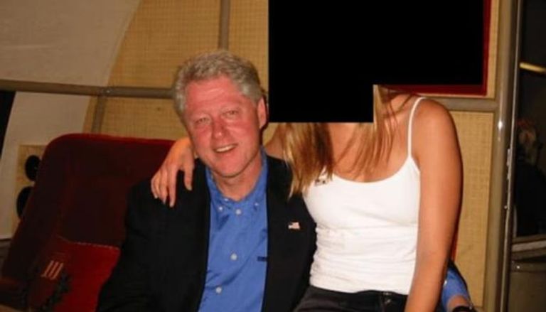 بيل كلينتون يطالب وزارة العدل الأميركية بنشر جميع ملفات إبستين كاملة 