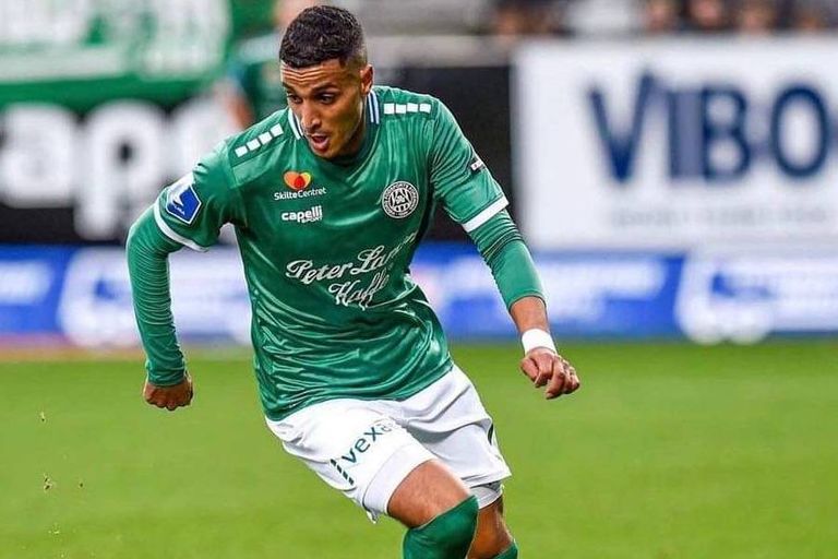 إلياس عاشوري، نجم منتخب تونس