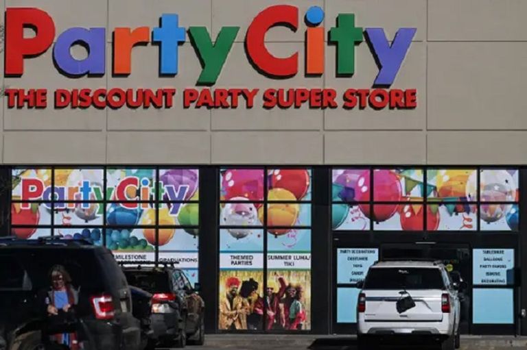 سلسلة Party City