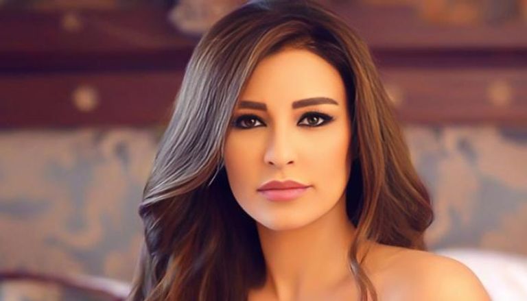 الفنانة اللبنانية ماغي بو غصن