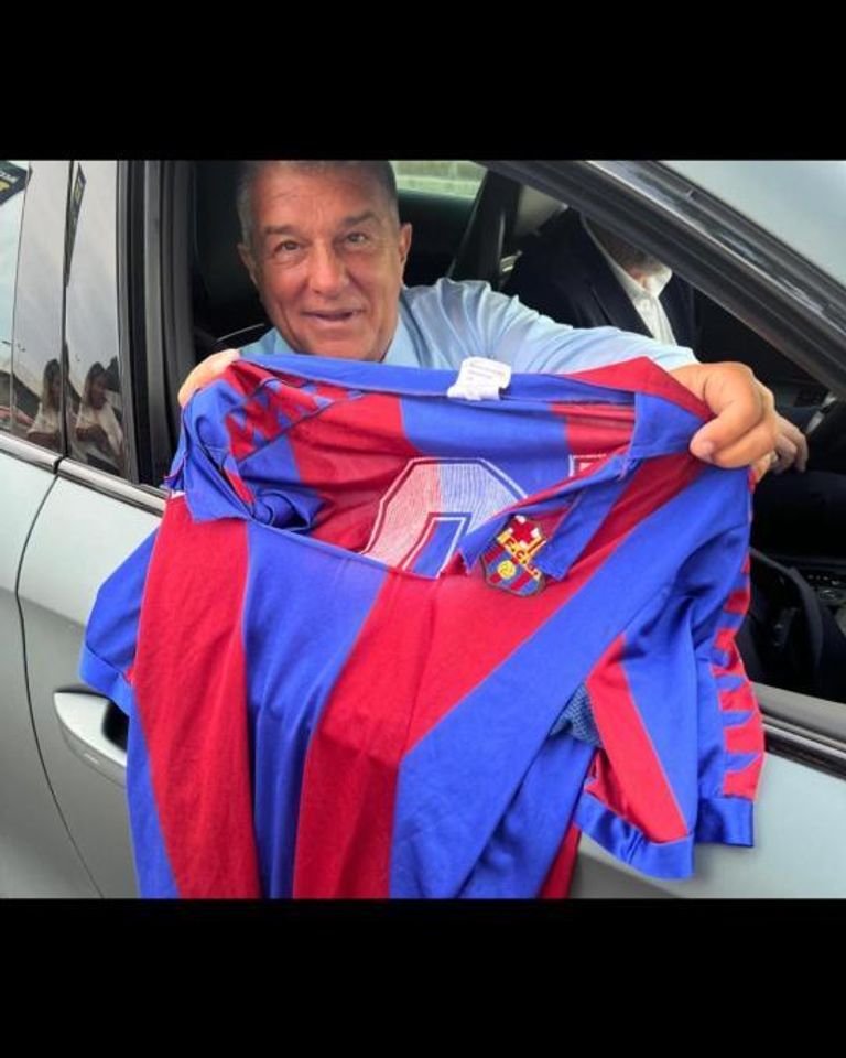 دييغو أرمندو مارادونا