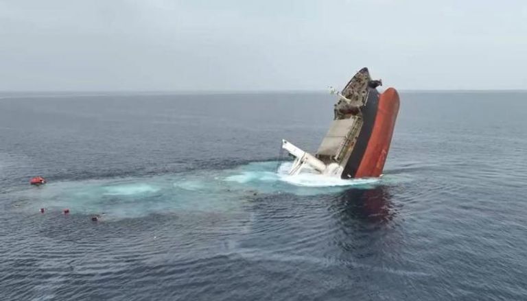 سفينه أغرقها الحوثيون.. أرشيفية