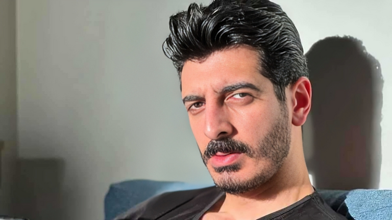 البلوغر شاكر