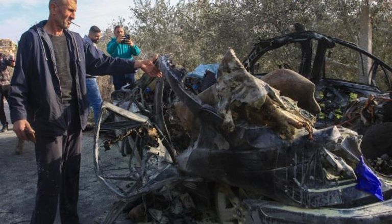 حطام سيارة عقب غارة إسرائيلية جنوب لبنان- أرشيفية