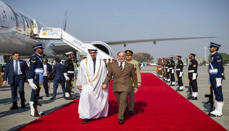 الشيخ محمد بن زايد آل نهيان ورئيس وزراء باكستان