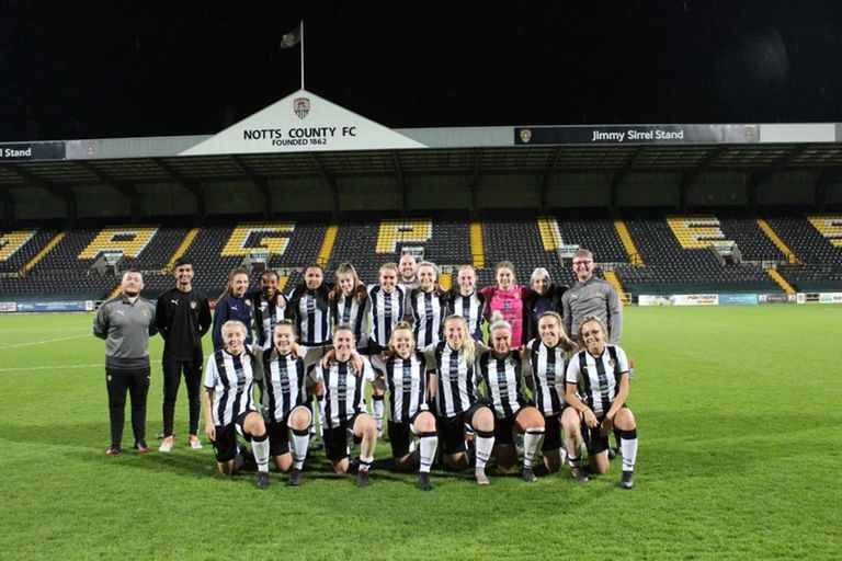 شعار شيفيلد إف سي أقدم فريق في العالم