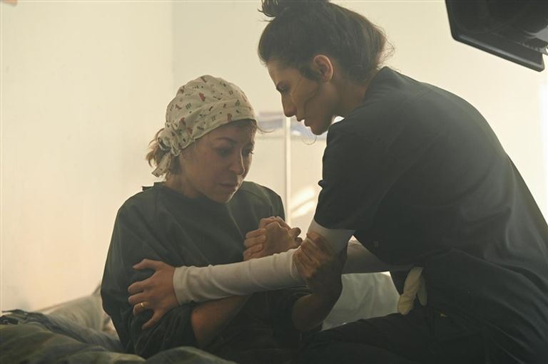 منة شلبي في مسلسل "تحت الحصار"